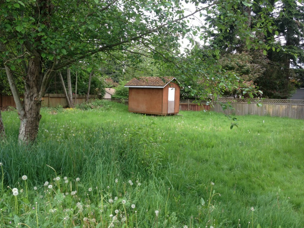 Property Photo: 6213 NE 198th St WA 98028