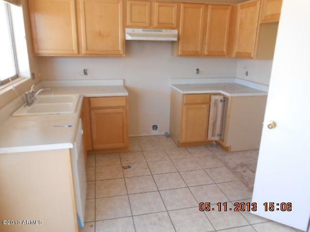 Property Photo:  896 E Graham Lane  AZ 85119 