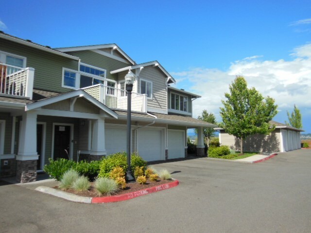 Property Photo:  4065 S 212th Ct E  WA 98198 