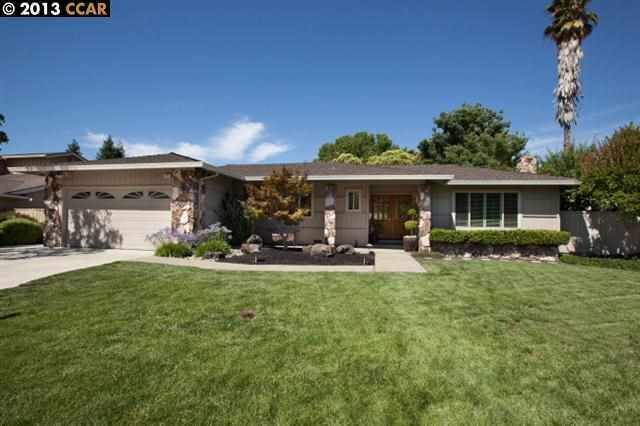 Property Photo:  214 Wimbledon Rd  CA 94598-2336 