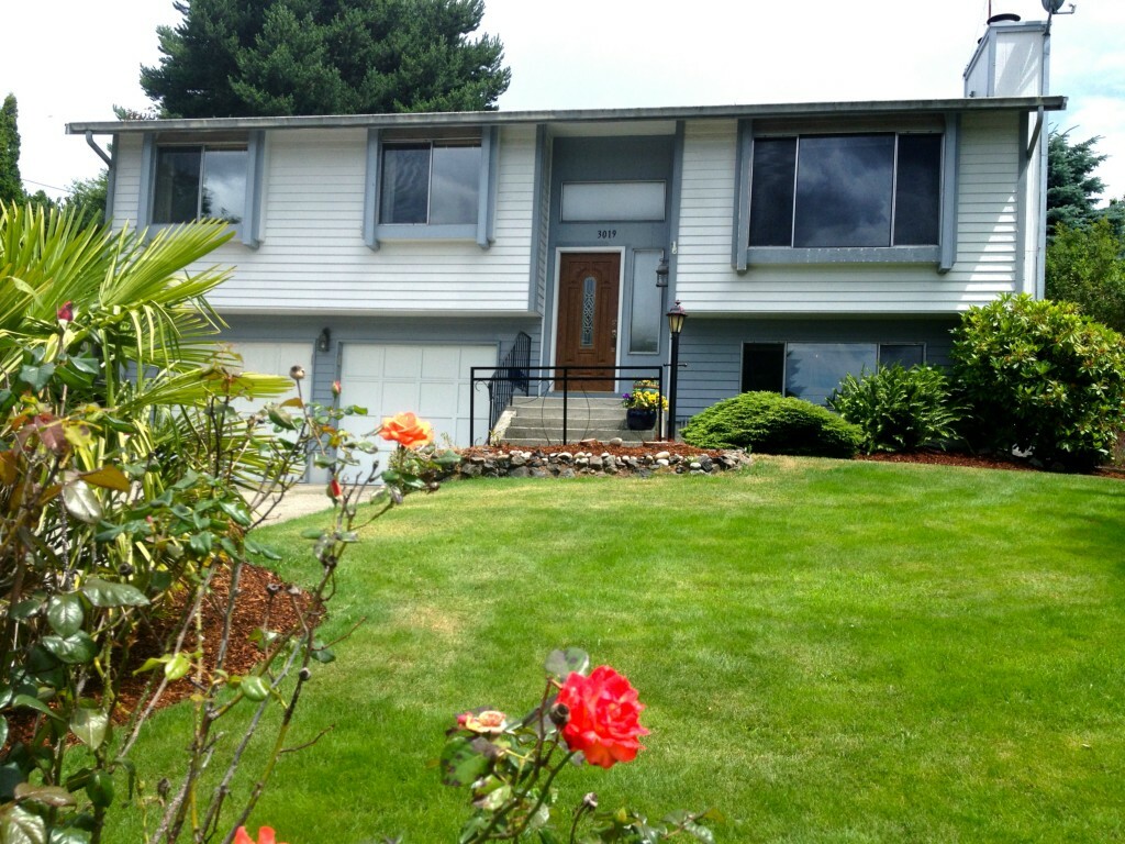 Property Photo:  3019 44 Ave NE  WA 98422 