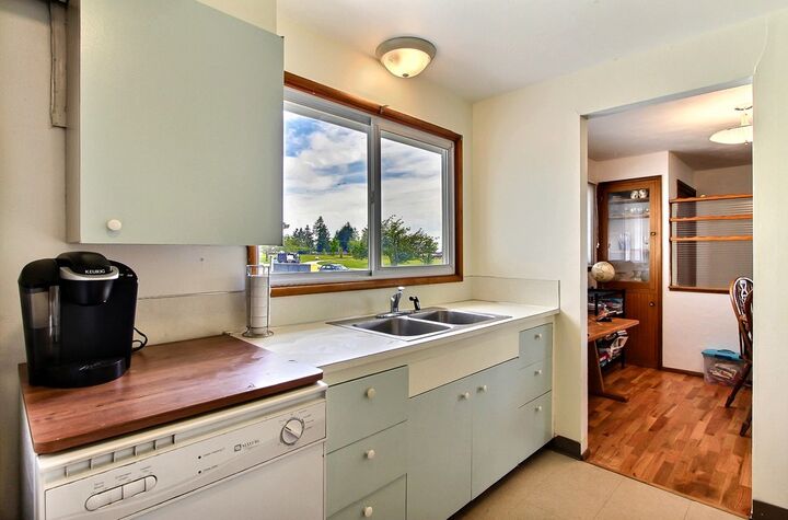 Property Photo: 2310 N Shirley WA 98406