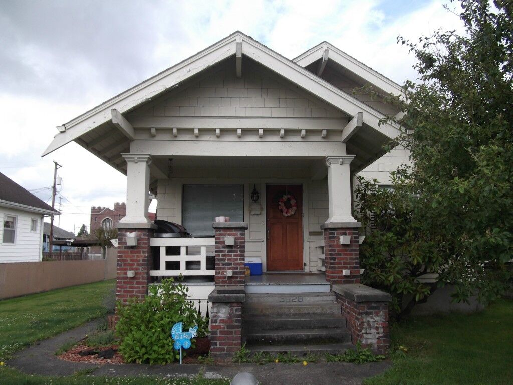 Property Photo: 3628 Tacoma Ave S WA 98418