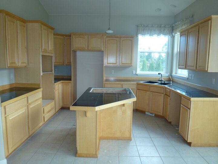Property Photo: 28904 71st Ave E WA 98338