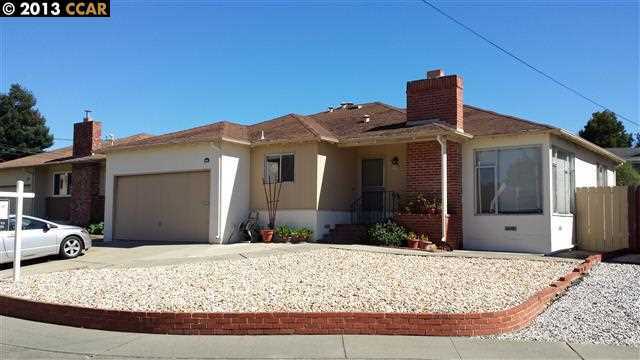 Property Photo: 20578 Yeandle Avenue CA 94546-4425