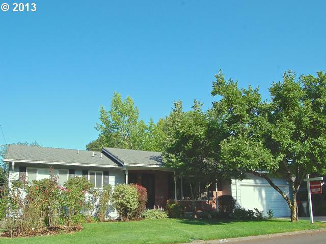 Property Photo:  1385 NW 130th Ave  OR 97229 