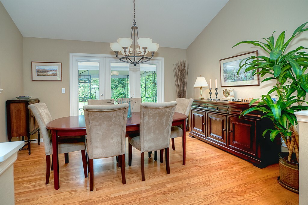 Property Photo: 23 Newport Key WA 98006