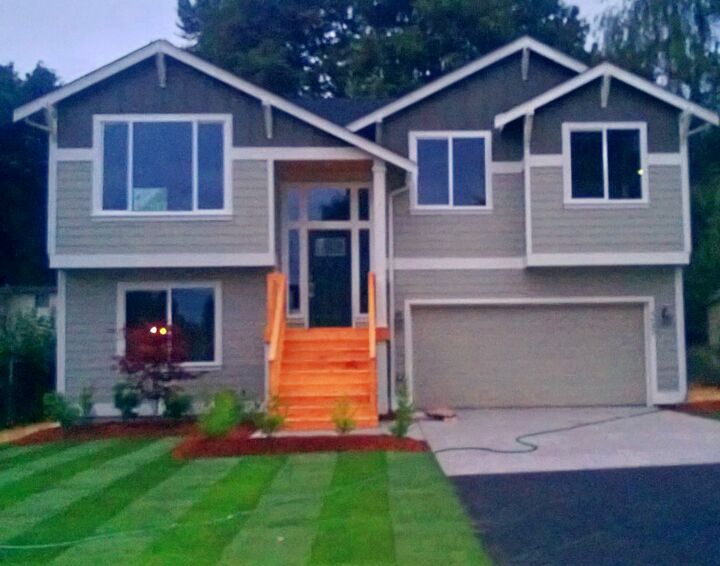 4652 S Cooper St  Seattle WA 98118 photo