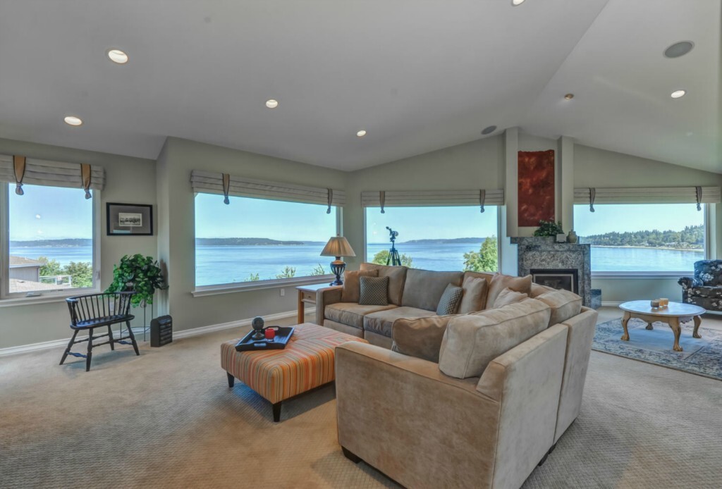 Property Photo: 28809 4th Place S WA 98198