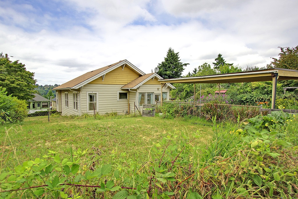 Property Photo:  4914 43rd Ave S  WA 98118 