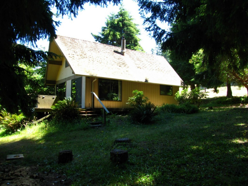 Property Photo: 174 Ludlow Bay Rd WA 98365