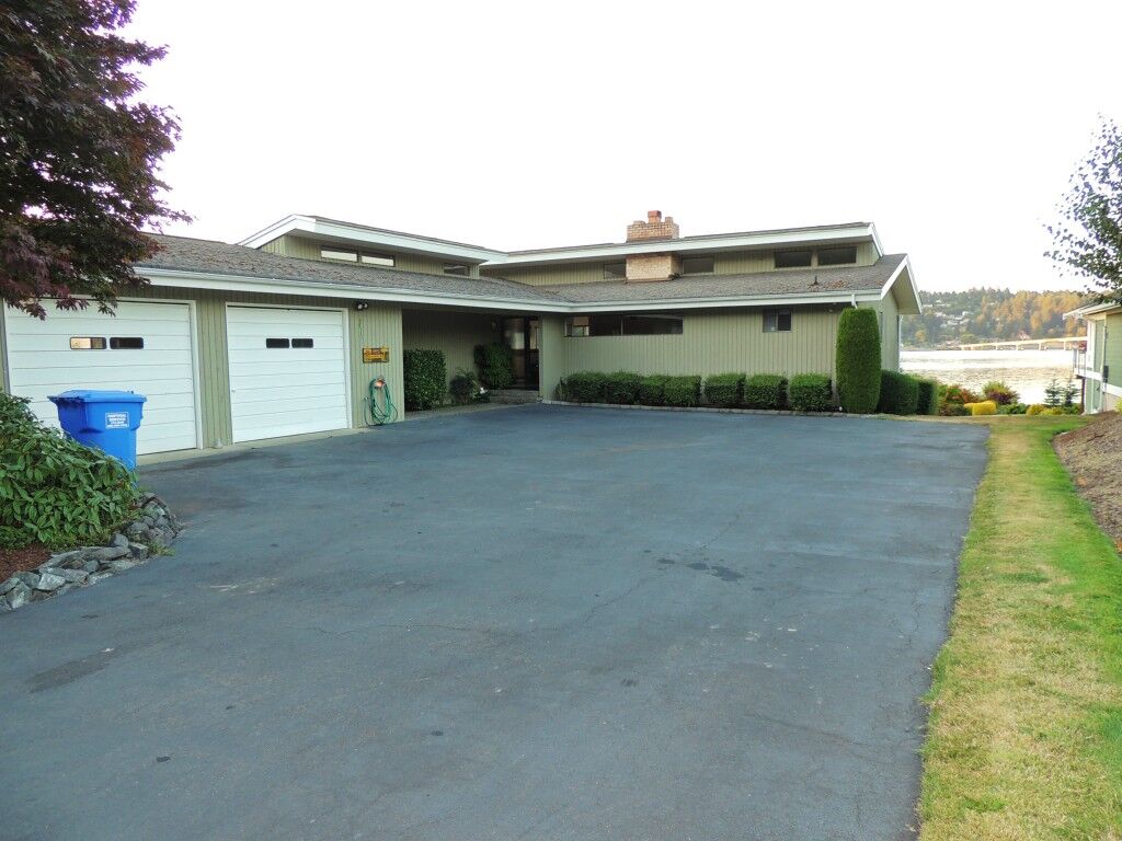 Property Photo:  225 Bella Bella  WA 98333 