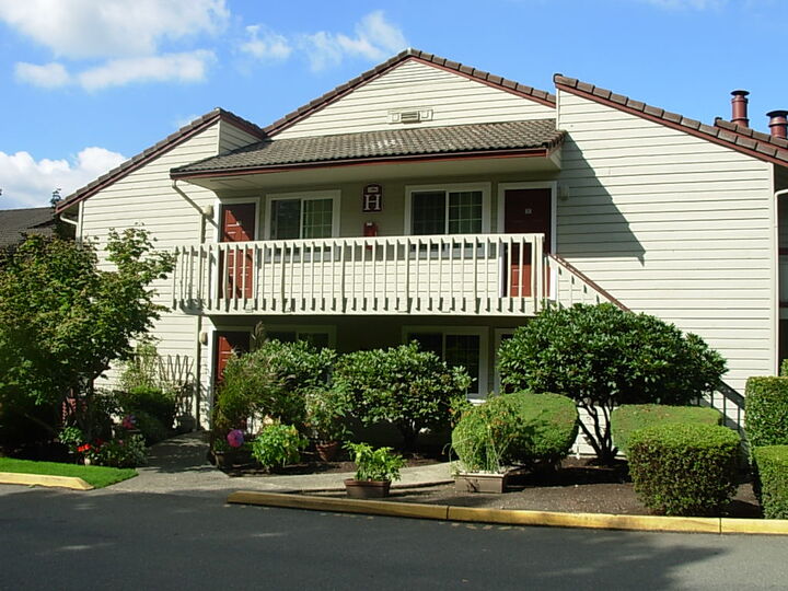 14200 NE 171st H102  Woodinville WA 98072 photo