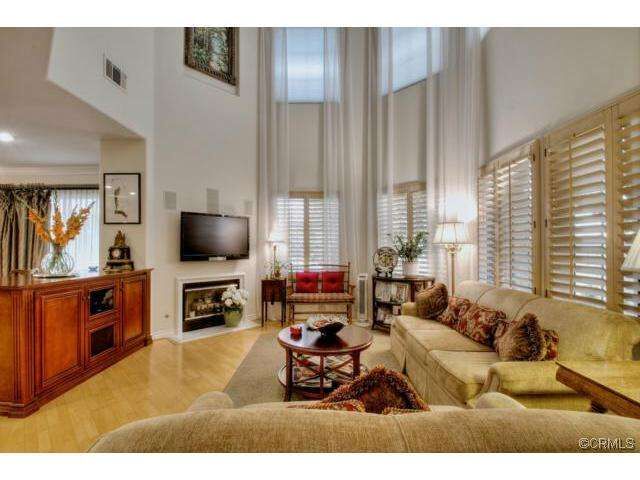 Property Photo:  119 Islington  CA 92620 