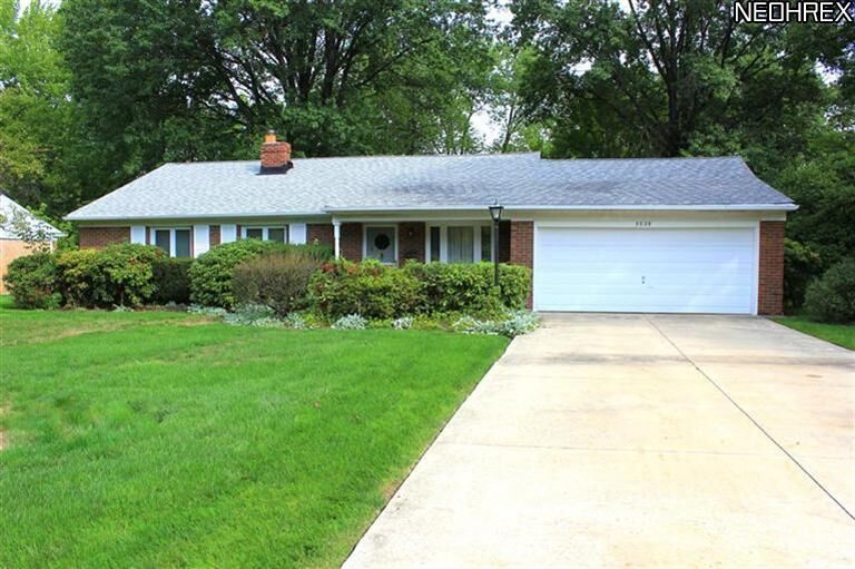 Property Photo:  5539 Roy Road  OH 44143 