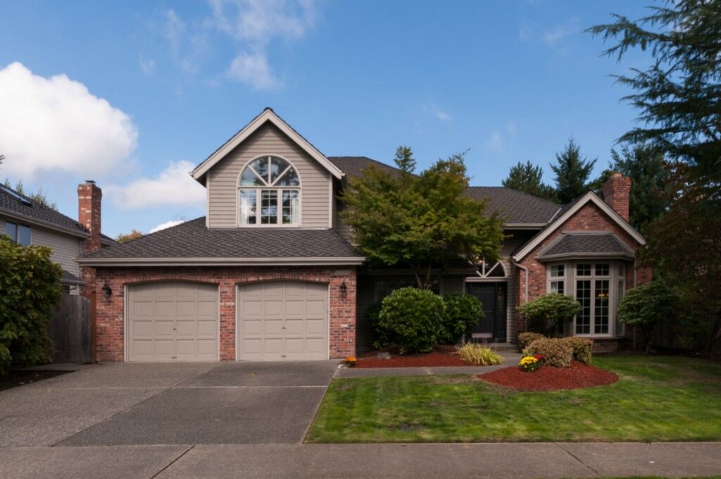 Property Photo: 14572 NE 58th Street WA 98007