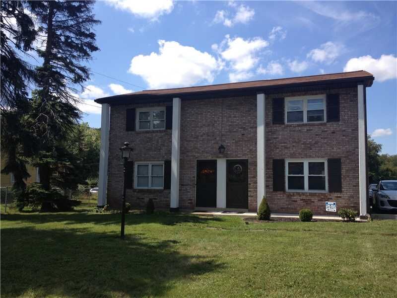 Property Photo:  1685 Brodhead Road #2  PA 15108 