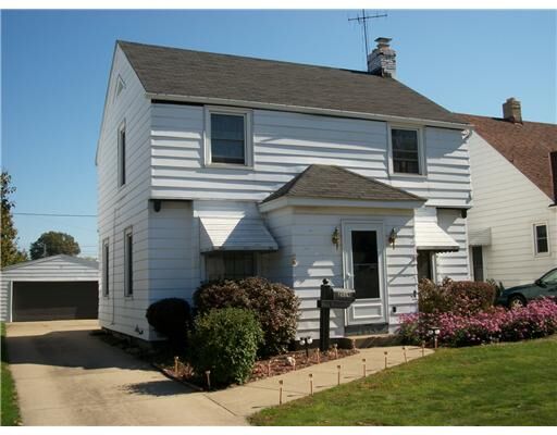 Property Photo:  2019 Eastlawn Parkway  PA 16510 