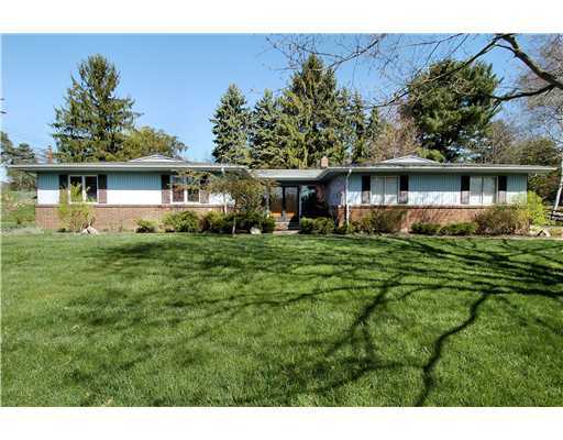 Property Photo:  110 North Pine Circle  PA 15044 