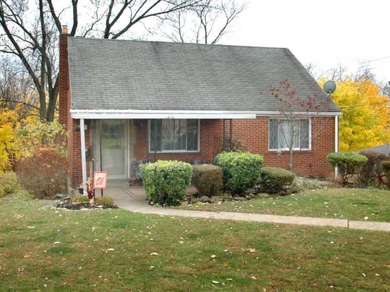 Property Photo:  629 Sara Lane  PA 15147 