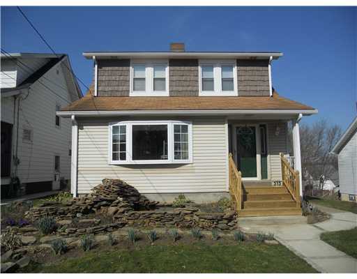 Property Photo:  515 Pershing Drive  PA 15068 