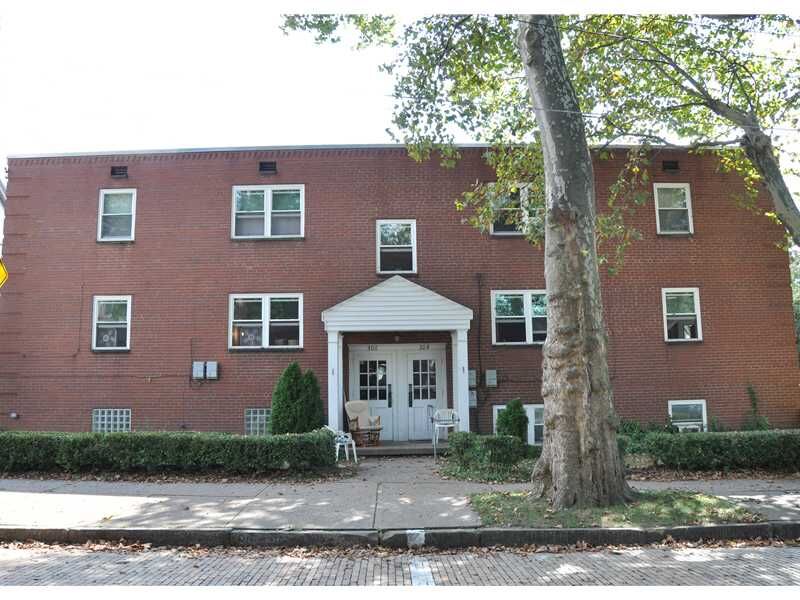 Property Photo:  304 3rd Street  PA 15215 