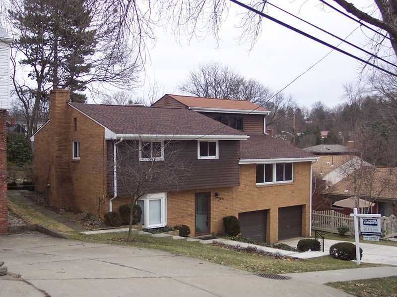 Property Photo:  586 Briarwood Ave  PA 15228 