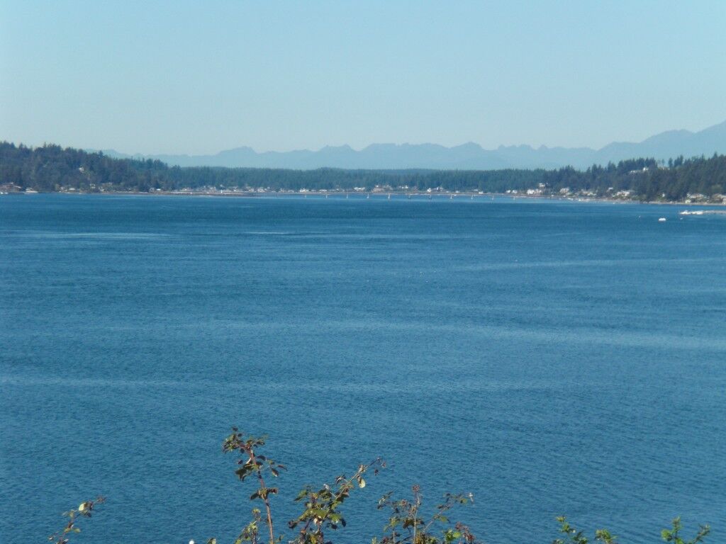 Property Photo: 506 42nd Ave NW WA 98335