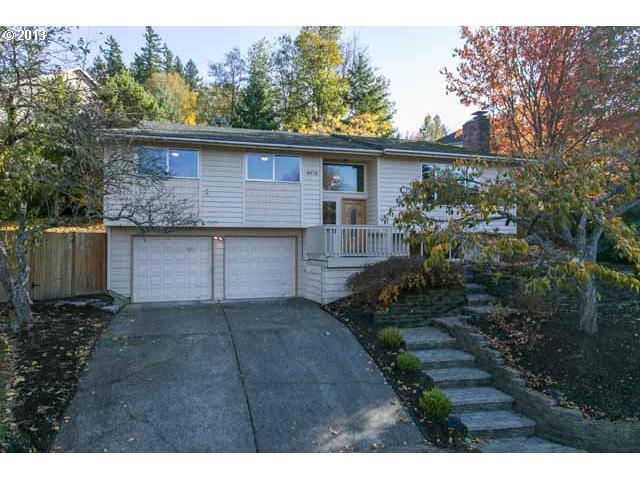Property Photo: 8470 SW 70th Pl OR 97223