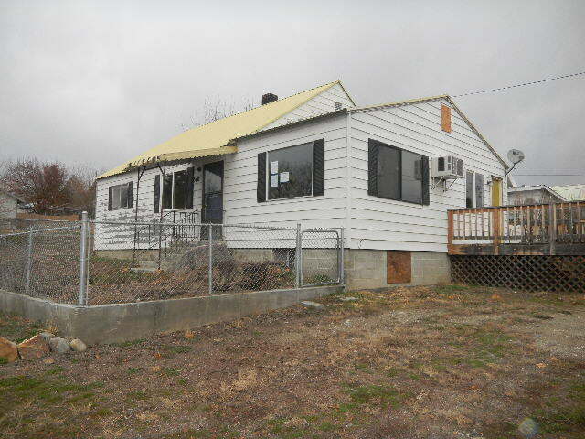 Property Photo: 540 Seattle St WA 98840
