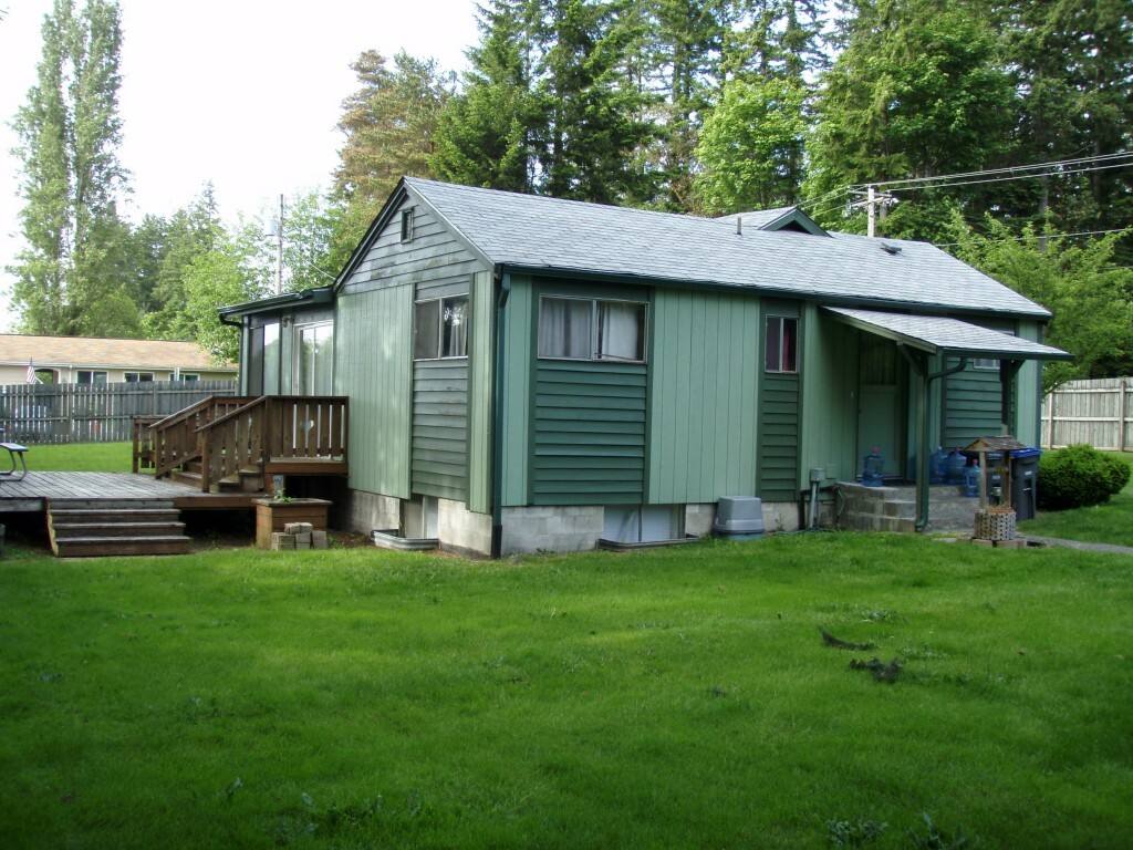 Property Photo:  802 Baby Doll Rd SE  WA 98366 