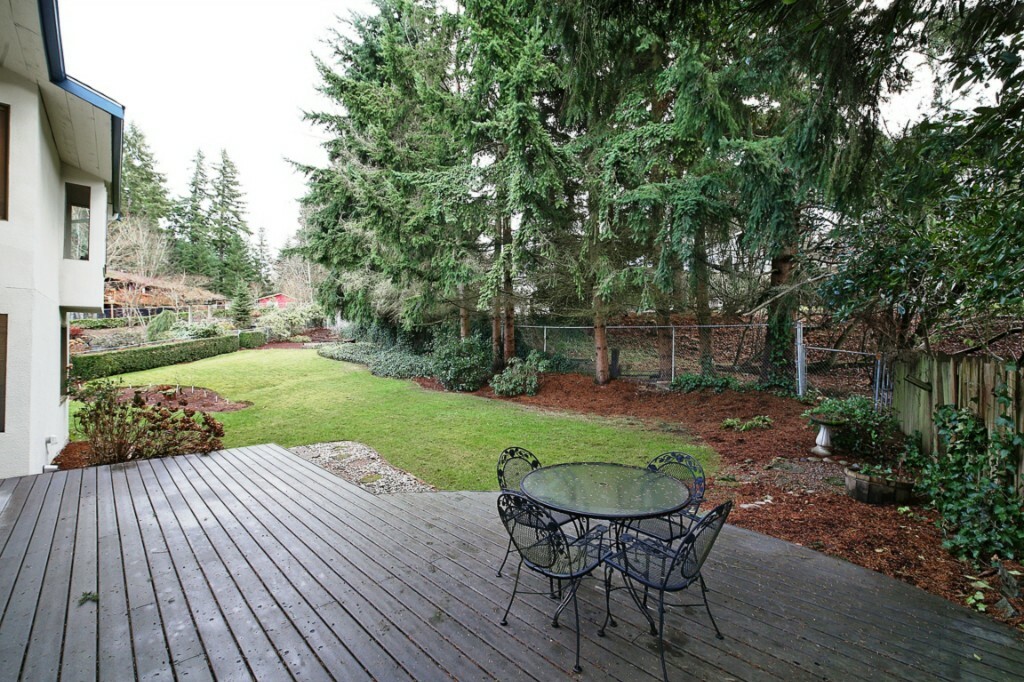 Property Photo:  7065 NE 161st St  WA 98028 