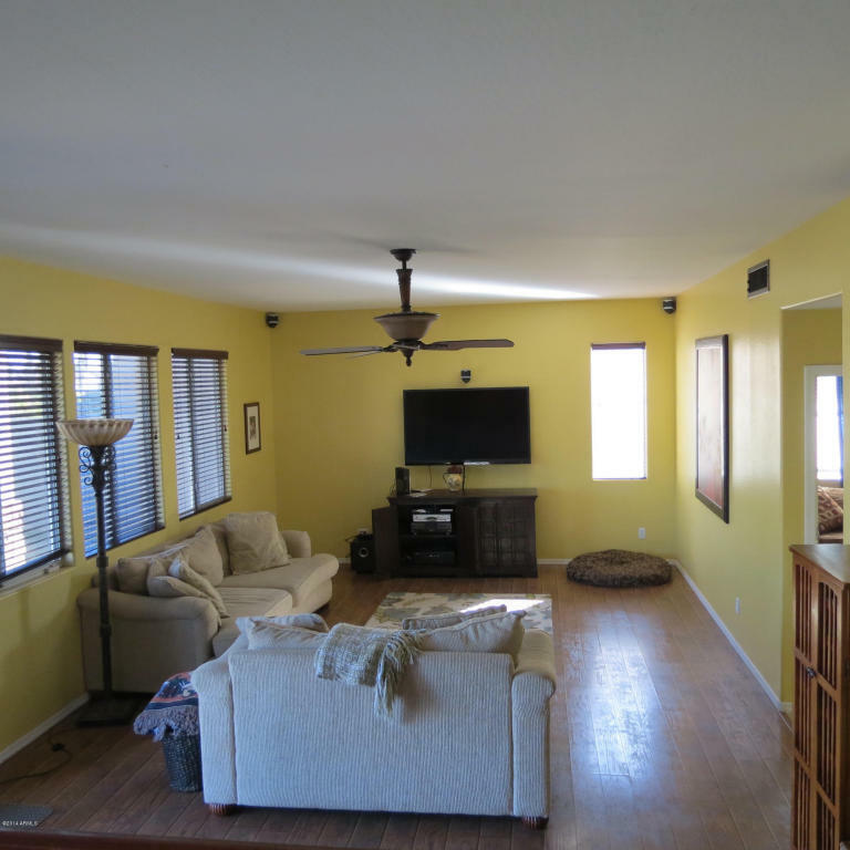 Property Photo:  1087 S Portland Avenue  AZ 85296 