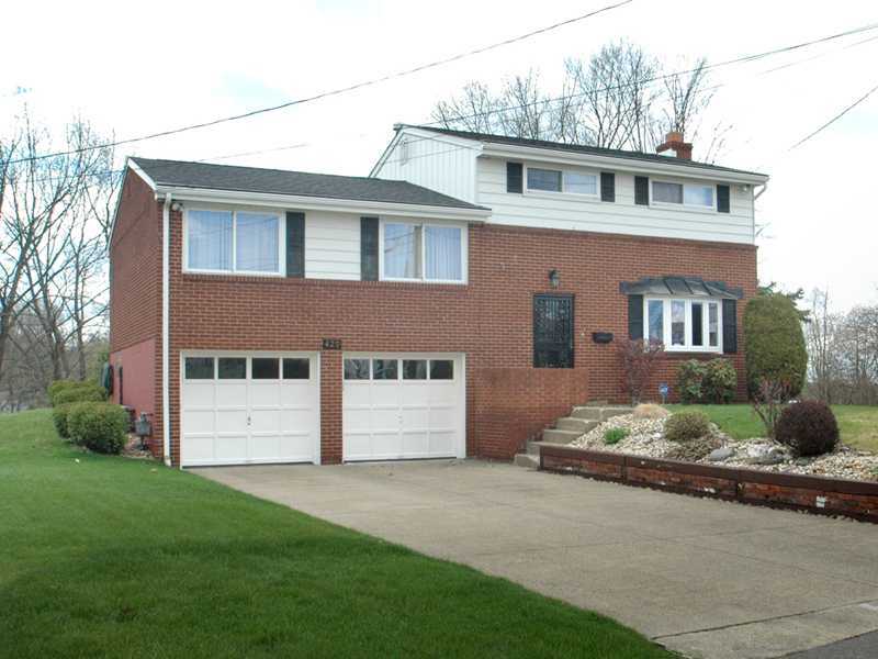 Property Photo: 420 Mercer Dr PA 15642