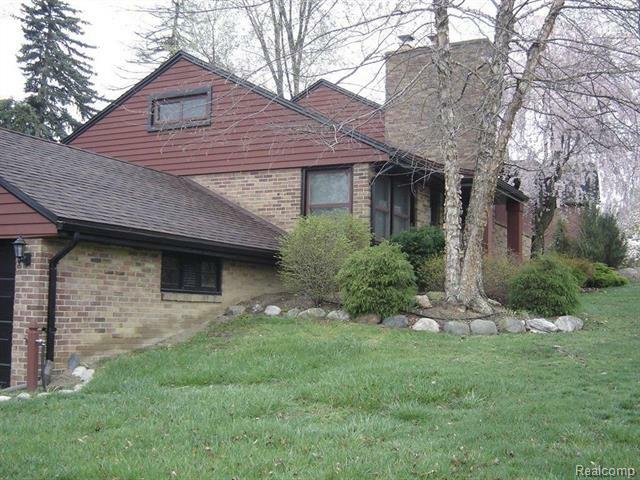 Property Photo:  4103 Seminole Drive  MI 48073 