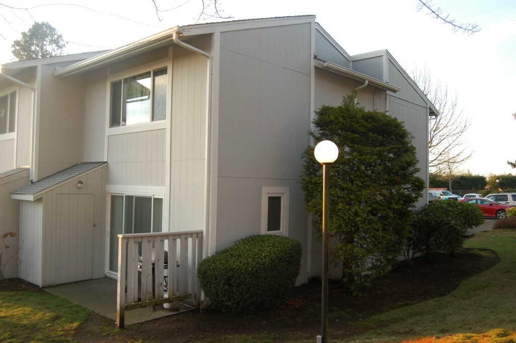 Property Photo:  10600 SE 256th St A-1  WA 98030 