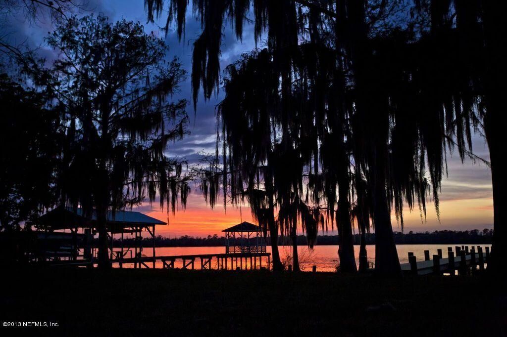 Property Photo: 138 Sunset Drive FL