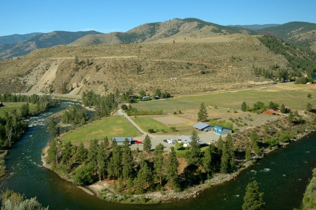 Property Photo:  25 Lazy L Lane  WA 98834 