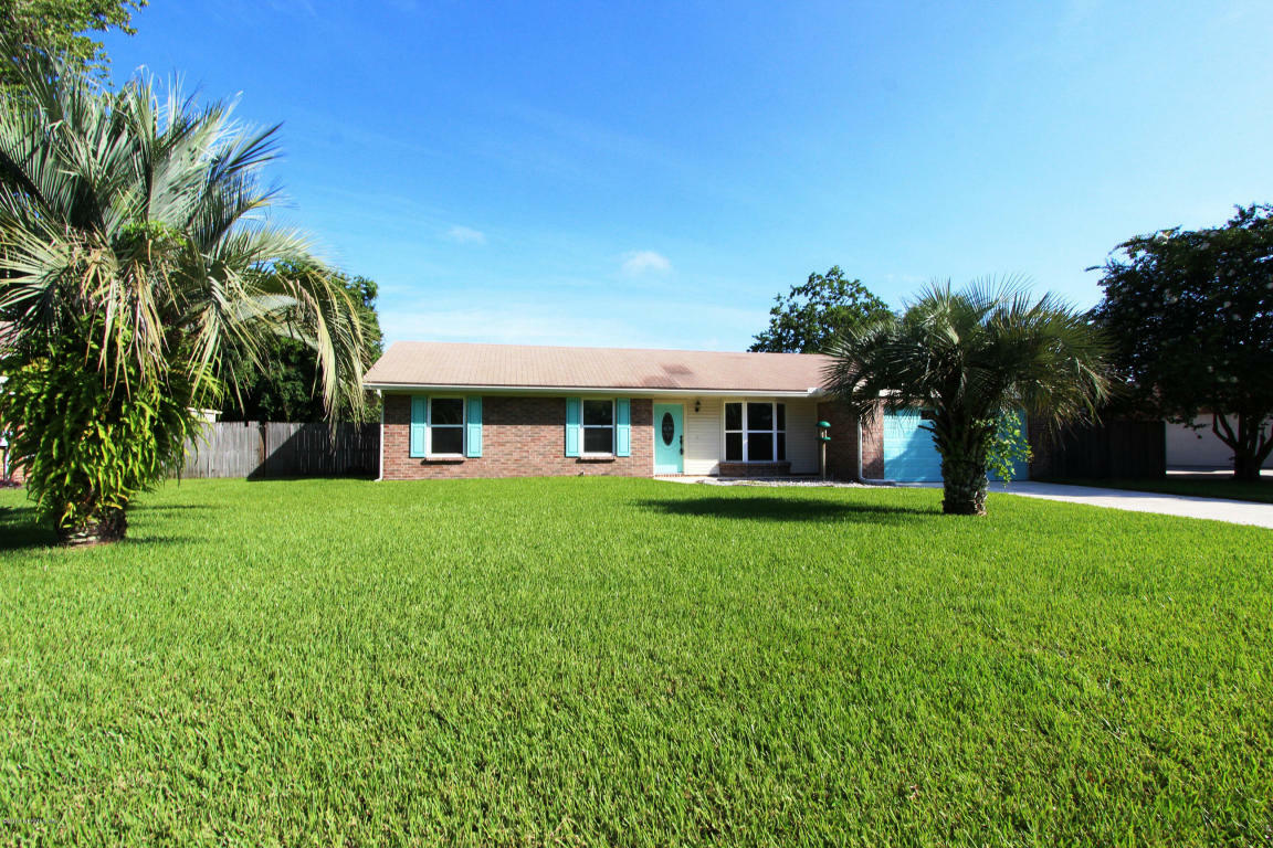 Property Photo:  2408 Stonehaven Court  FL 32065 