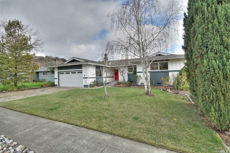 27 Driftwood Avenue  Novato CA 94945 photo