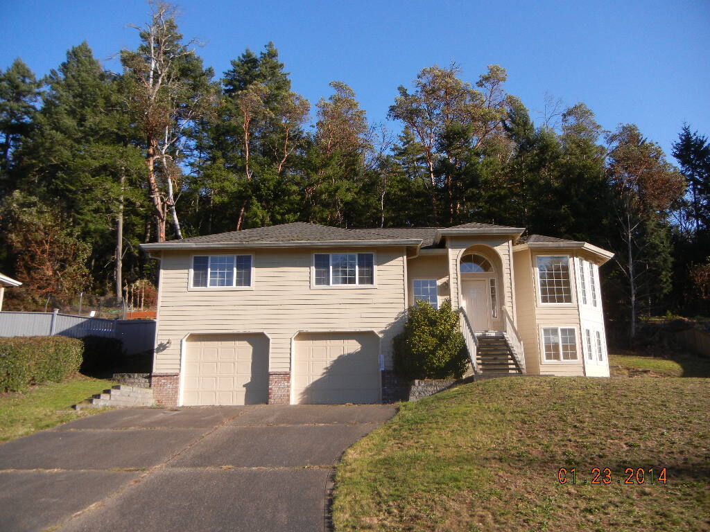 Property Photo: 2111 21st Av Ct NW WA 98335