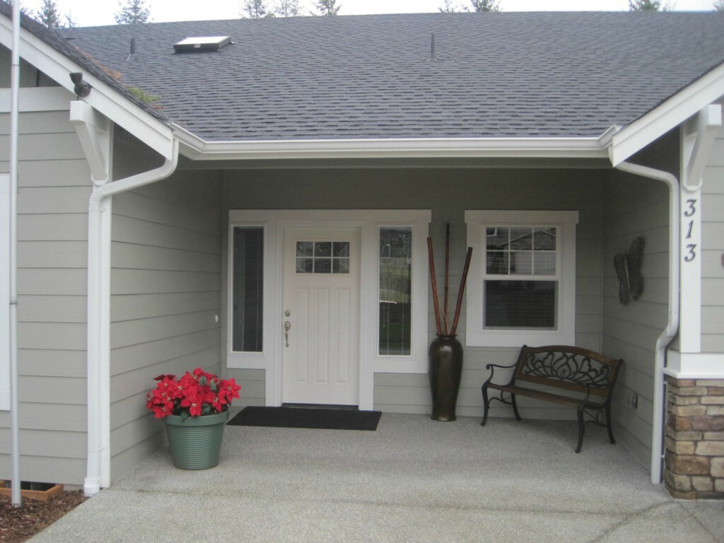 Property Photo:  313 266th Place NE  WA 98223 