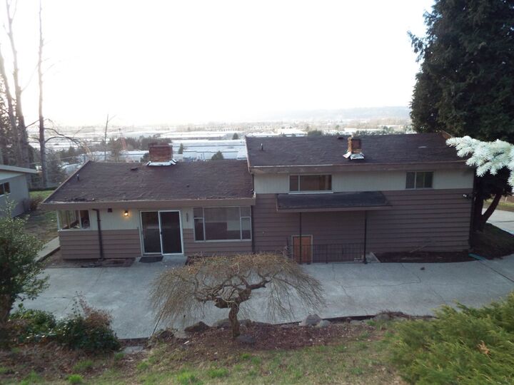 Property Photo:  20450 92nd Ave S  WA 98031 