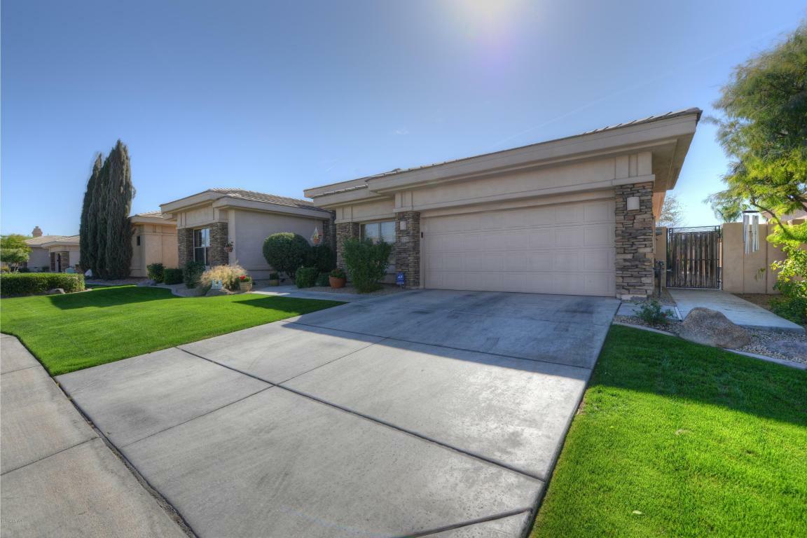 Property Photo:  1747 W Yosemite Place  AZ 85248 