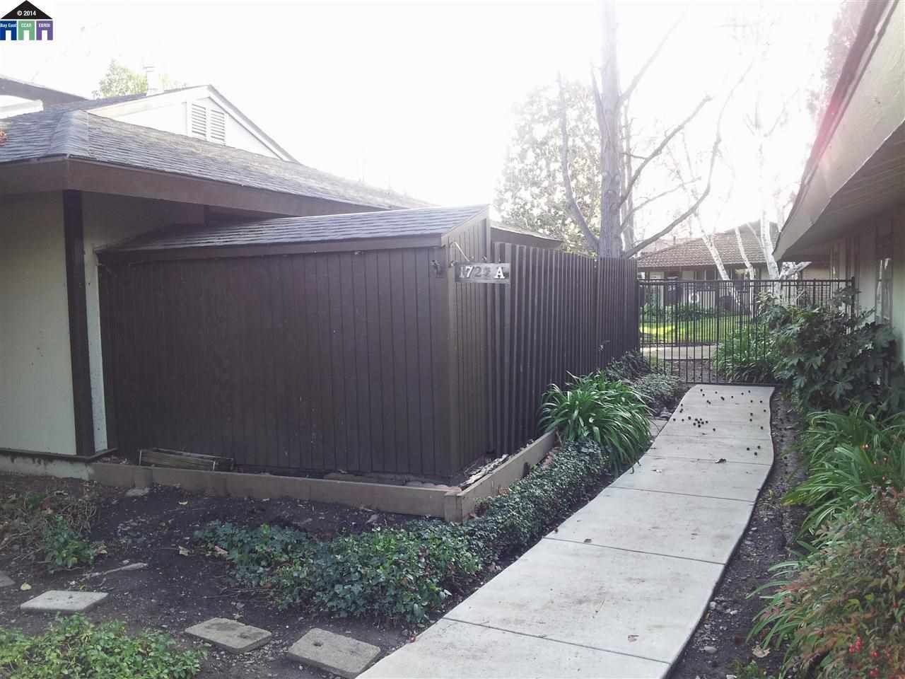 Property Photo:  1722 Sapling Ct A  CA 94519 