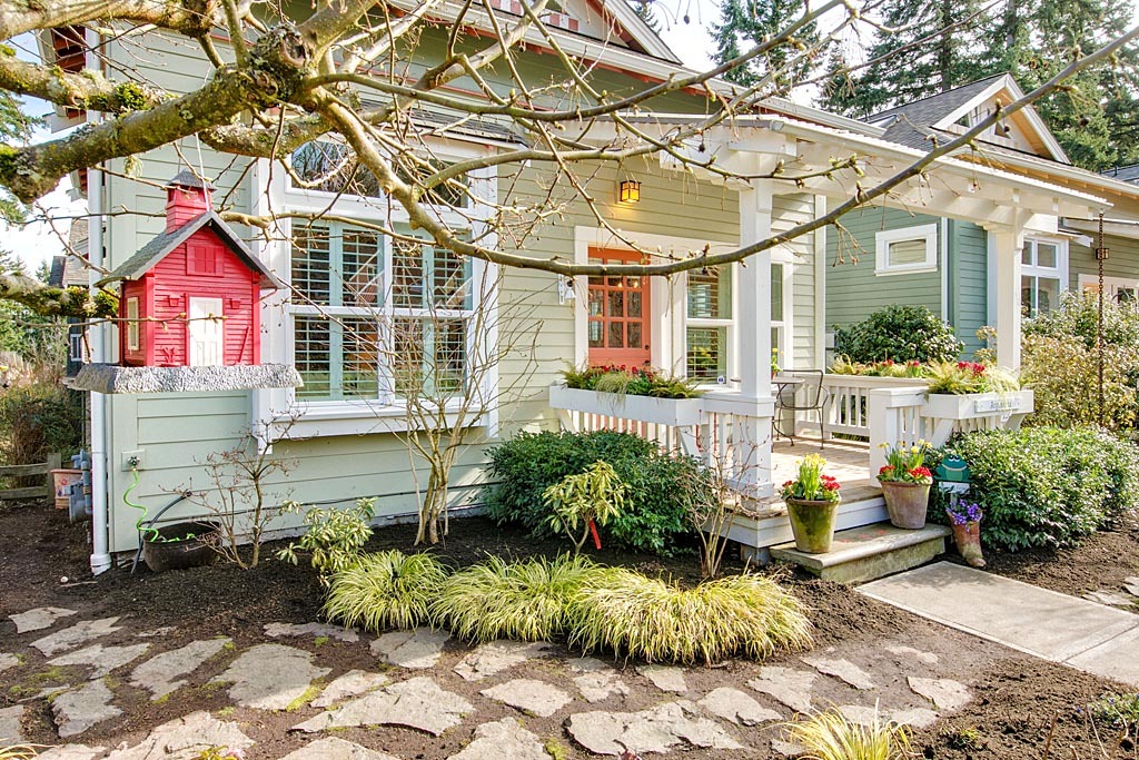 Property Photo:  13322 NE 111th Court 8  WA 98052 