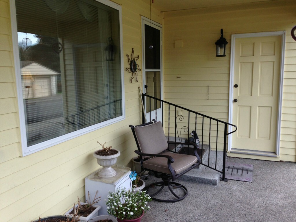 Property Photo:  24806 10th Avenue S  WA 98198 