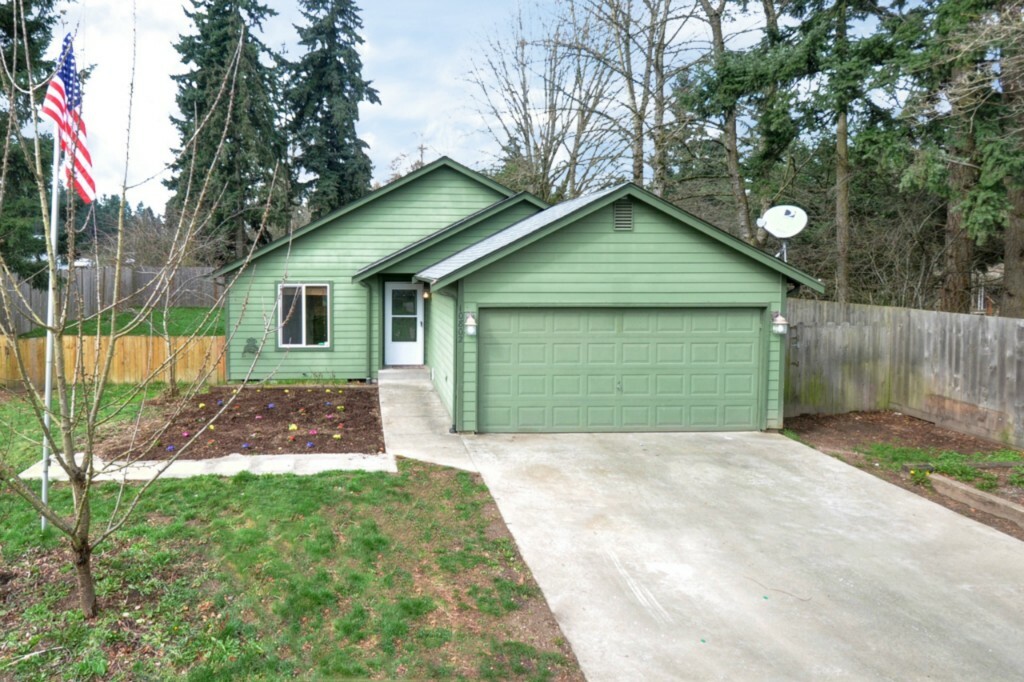 Property Photo:  10802 66th Avenue E  WA 98373 