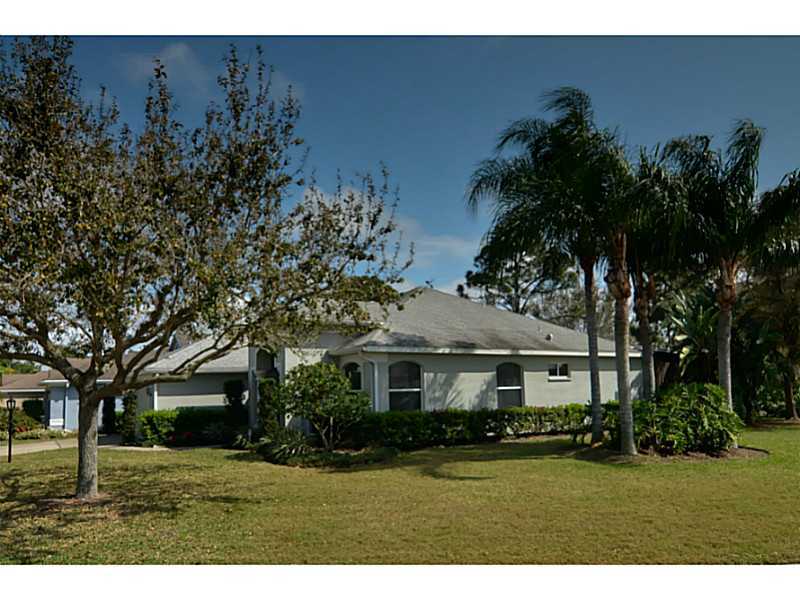 Property Photo:  4904 Creekside Trail  FL 34243 