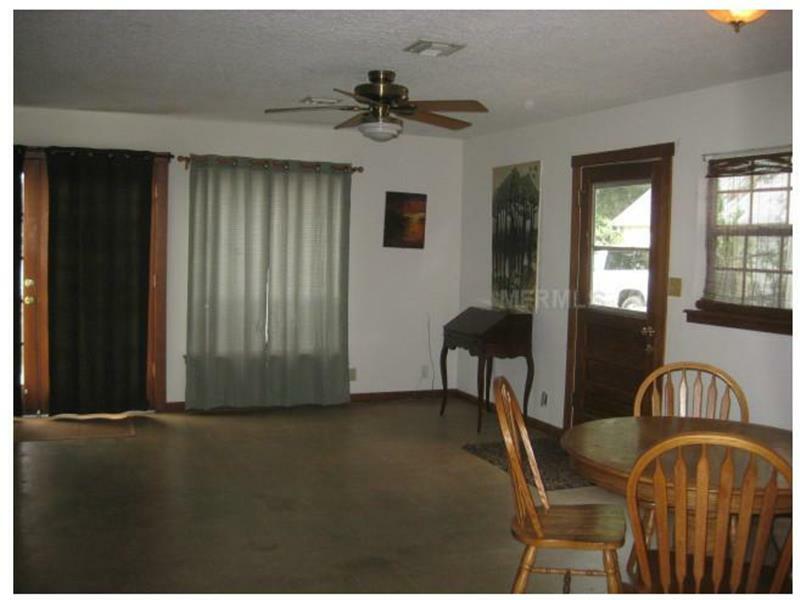 Property Photo:  402 W Chester Street  FL 34715 